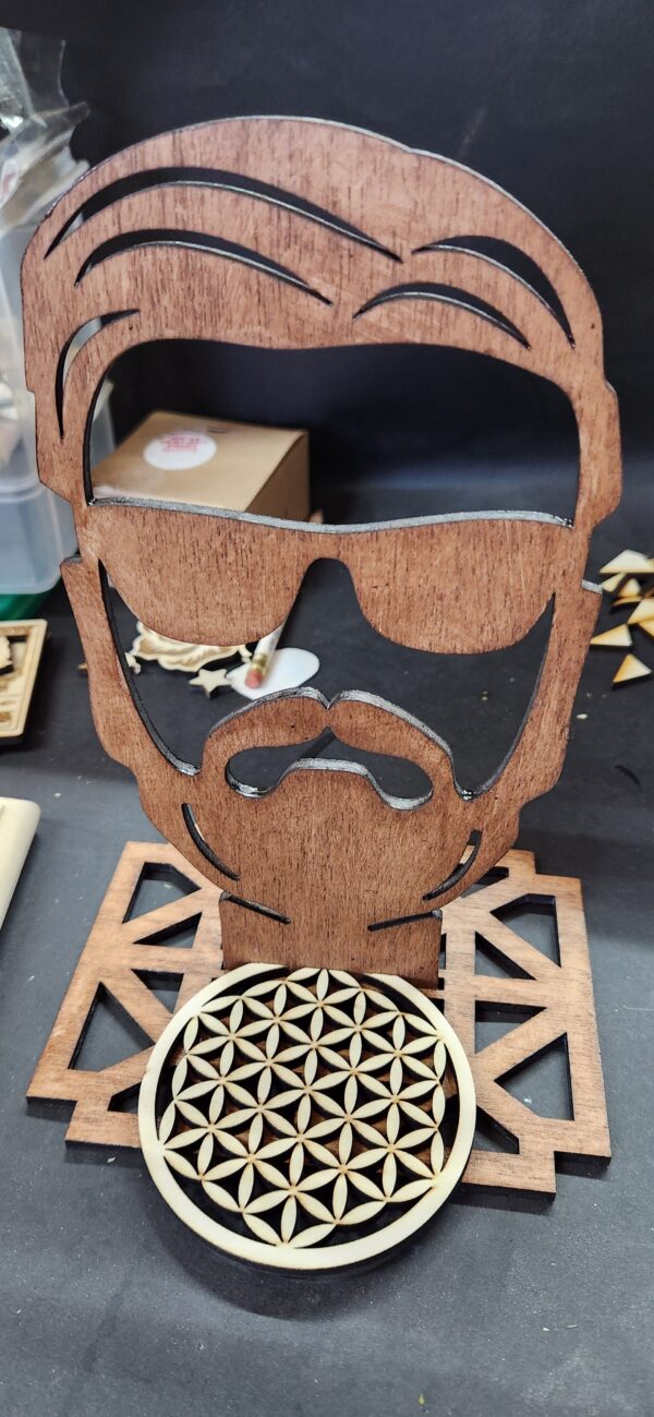 Bearded man glasses holder